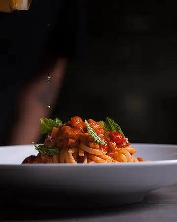Plato de Spaghetti pomodoro dei tre re